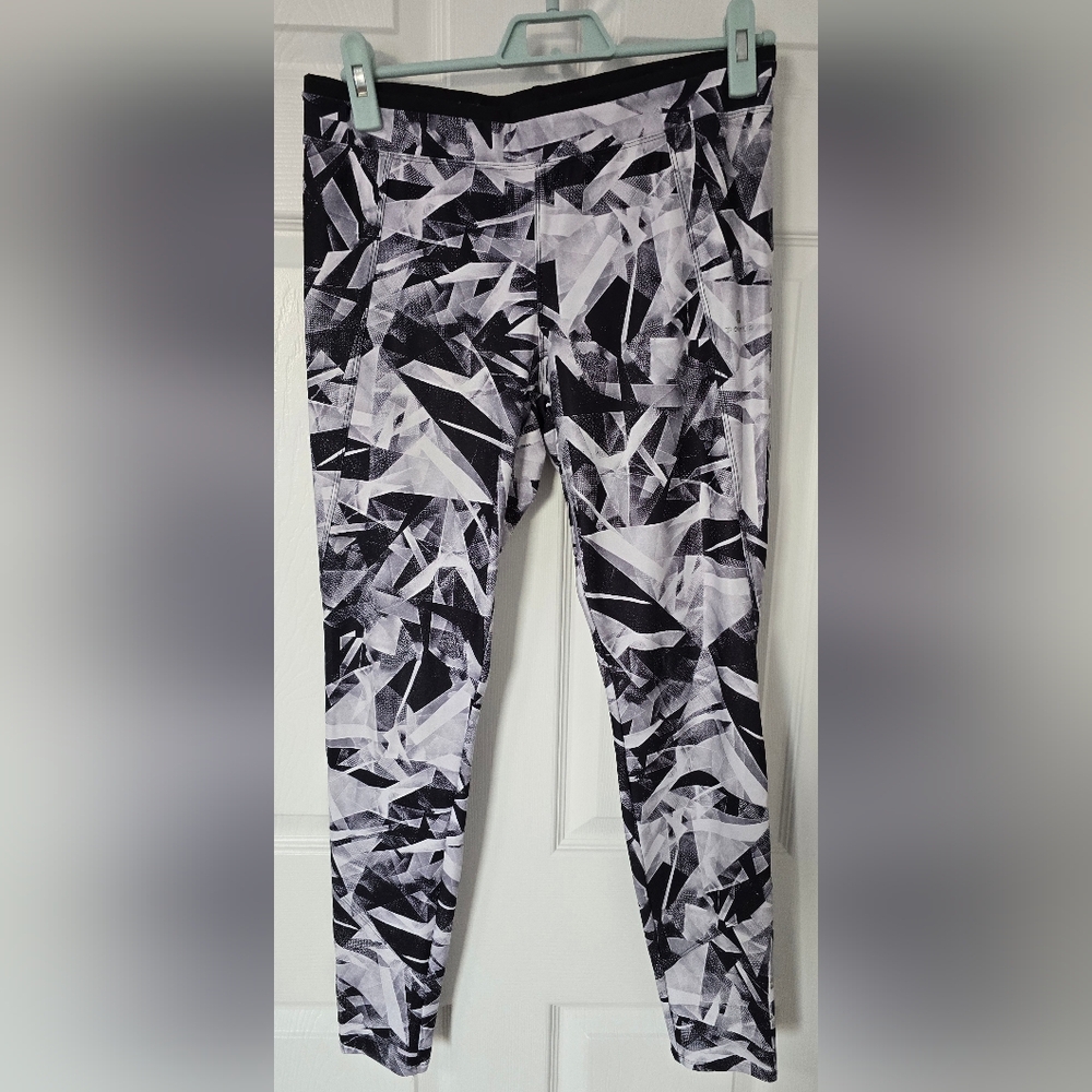 Abstract Black and Gray Printed Women Leggings